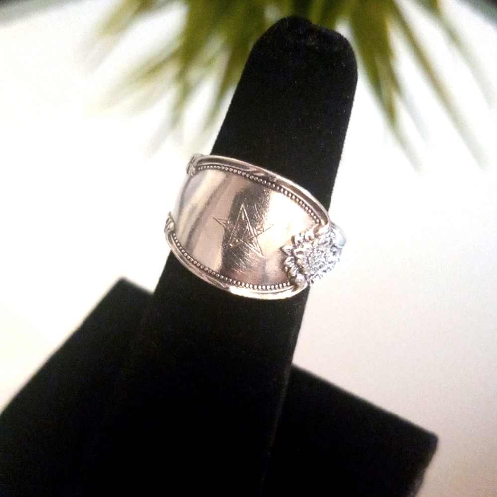 Rogers Bros vtg ring